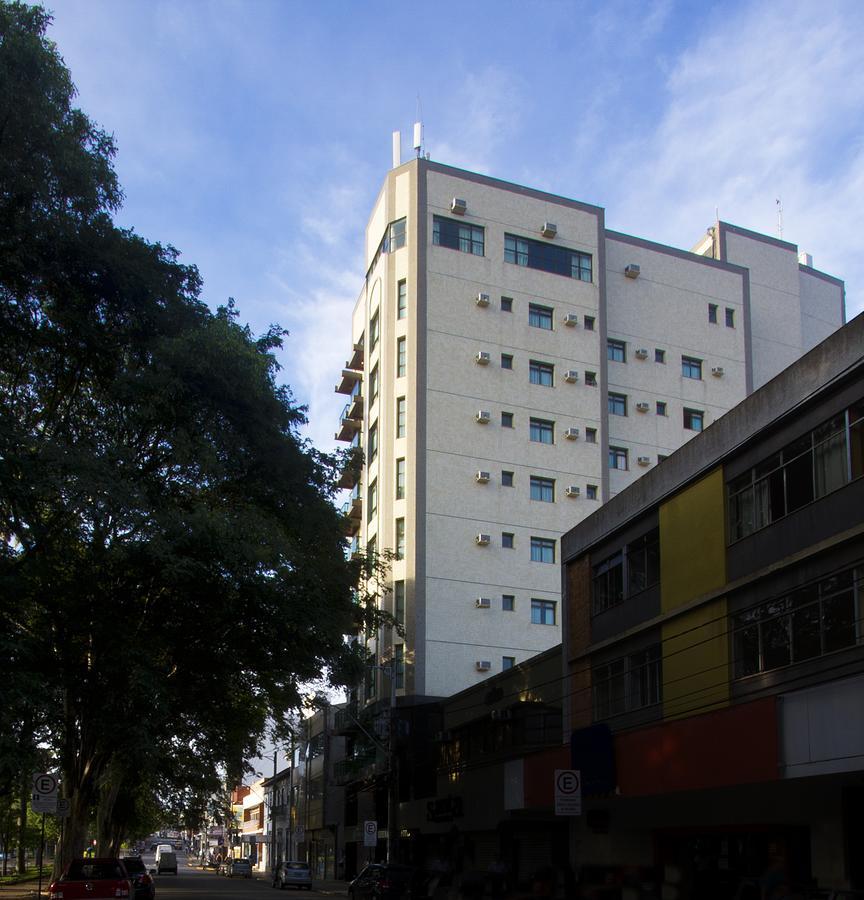 Serema Palace Hotel Lavras Kültér fotó